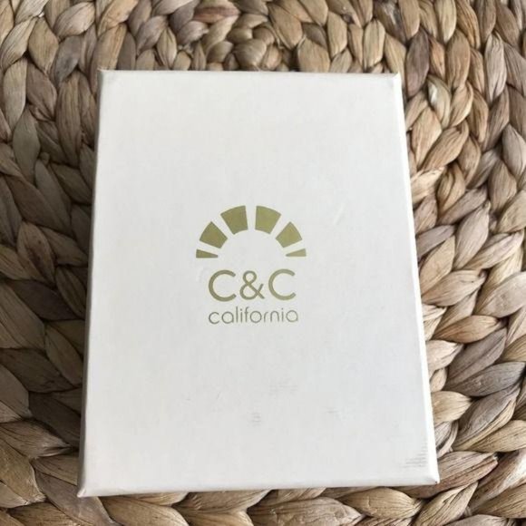 HAND BEADED C&C Seed Bead MONSTERA Dangle Earrings - Picture 6 of 10